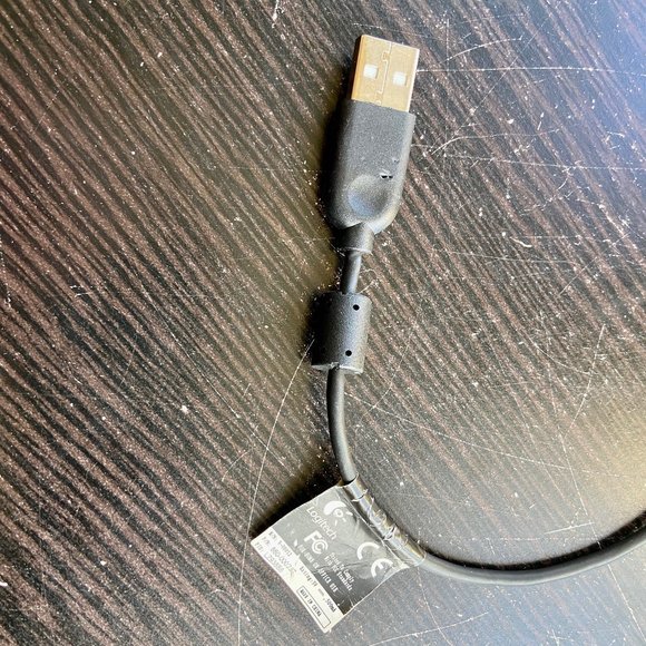 Logitech • Web Camera (PC & MAC) - Picture 4 of 5